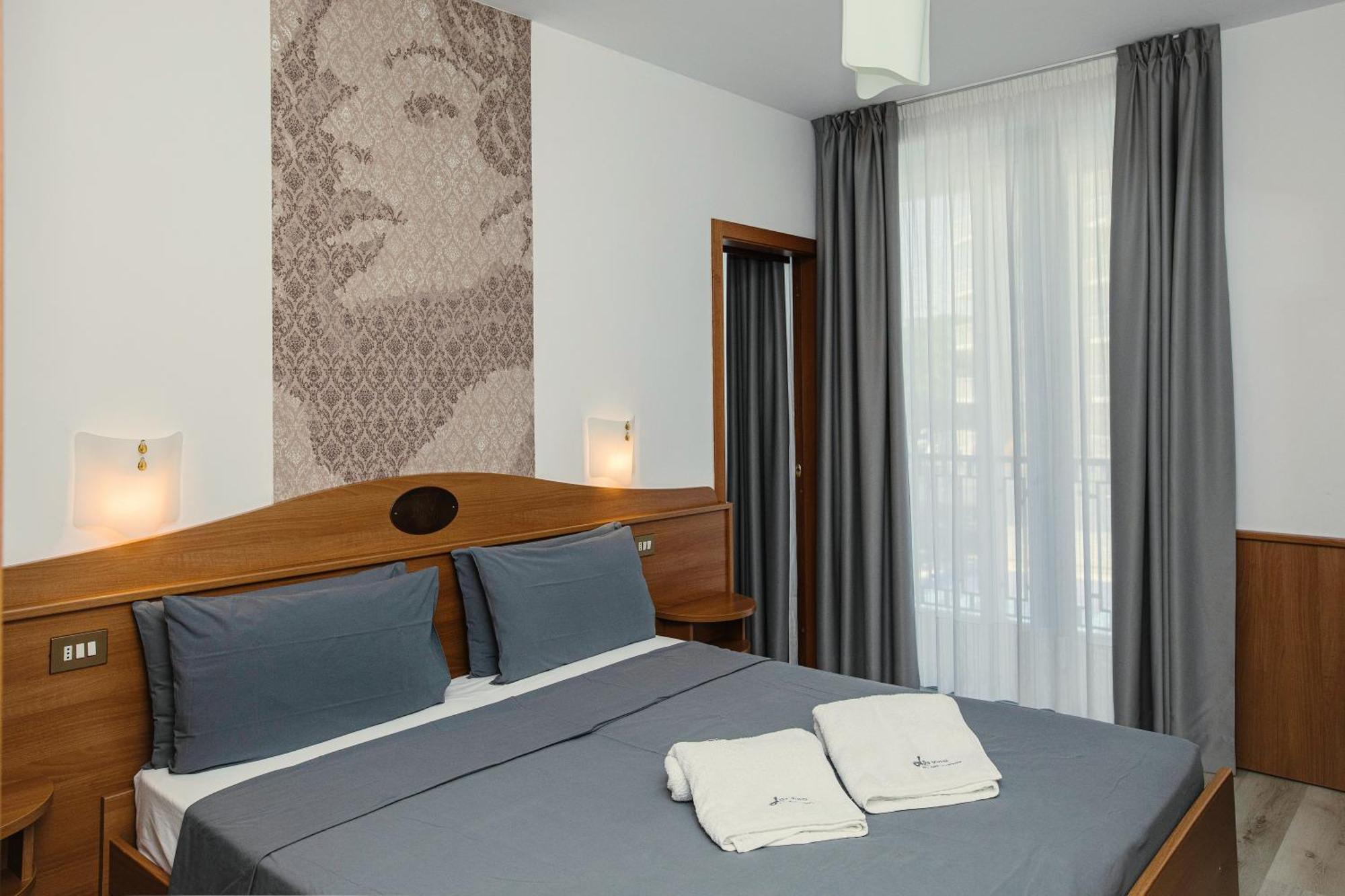 Hotel Leonardo Da Vinci Wellness SPA Bibione Esterno foto