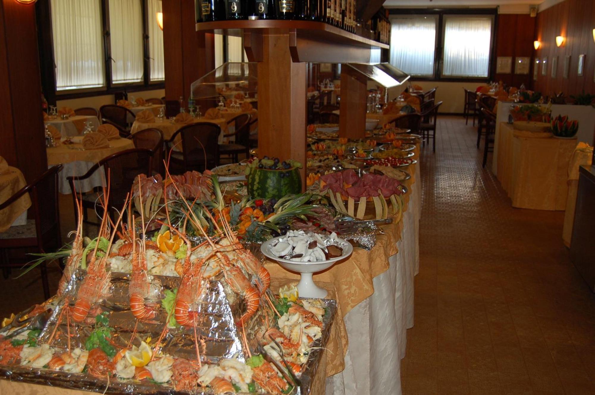Hotel Leonardo Da Vinci Wellness SPA Bibione Esterno foto
